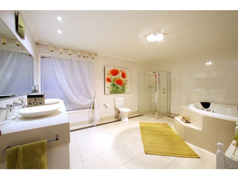 19 Kilcatten Rise, Rowville VIC 3178