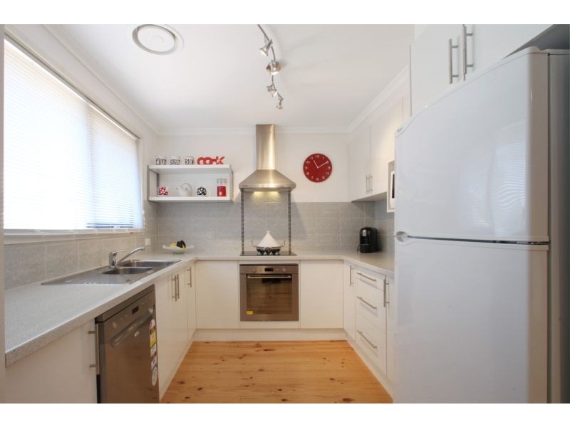 42 Burchall Crescent, Rowville VIC 3178