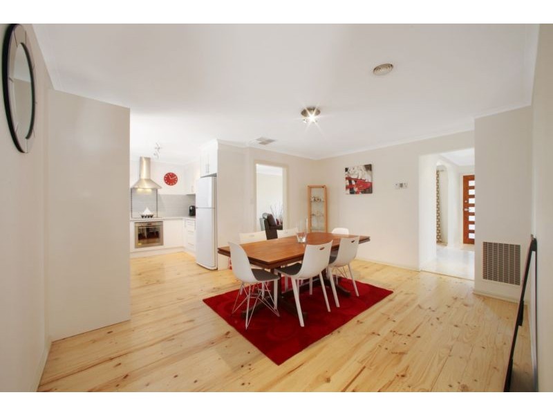 42 Burchall Crescent, Rowville VIC 3178