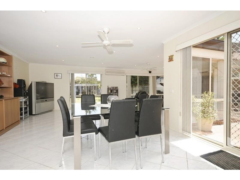 22 Teofilo Drive, Lysterfield VIC 3156