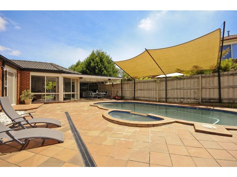 22 Teofilo Drive, Lysterfield VIC 3156