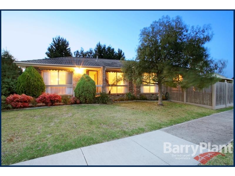 27 Bexsarm Crescent, Rowville VIC 3178