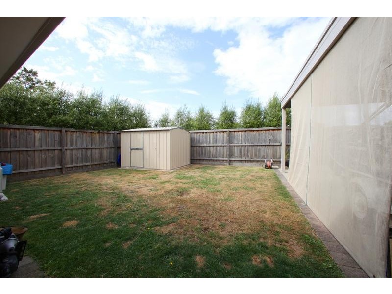 27 Bexsarm Crescent, Rowville VIC 3178