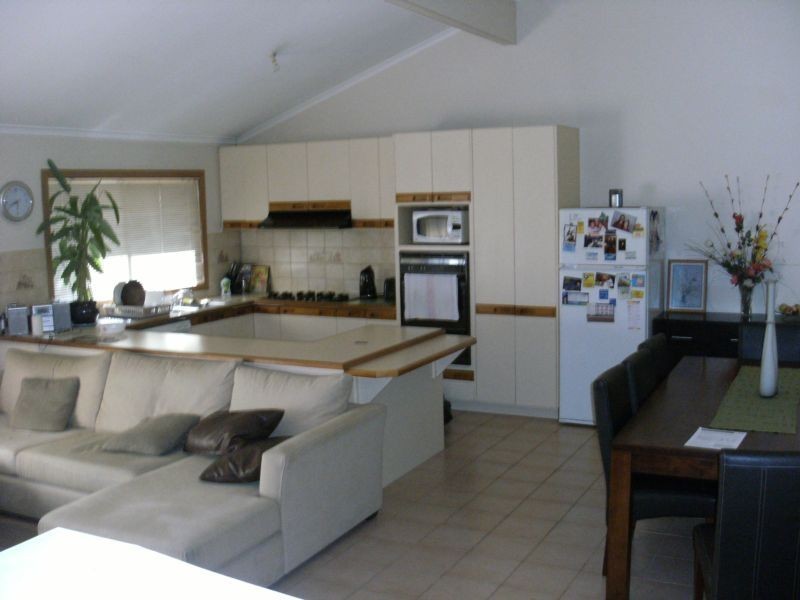 4 Tali Karng Close, Rowville VIC 3178