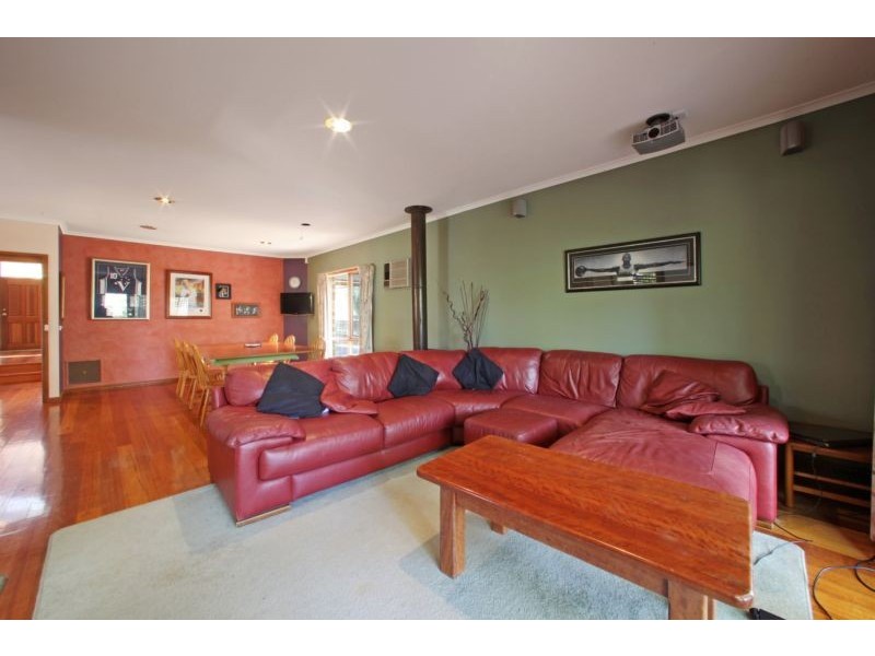 3 Waterloo Place, Rowville VIC 3178