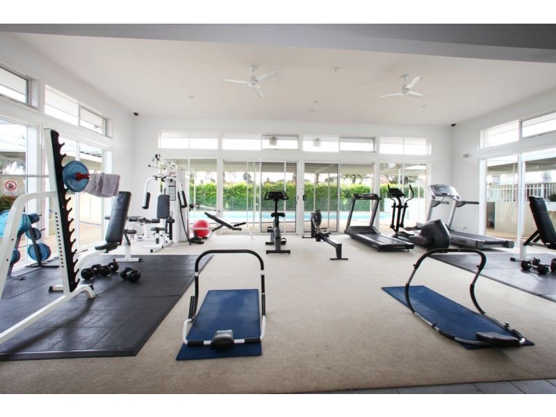 94 Sovereign Manors Crescent, Rowville VIC 3178