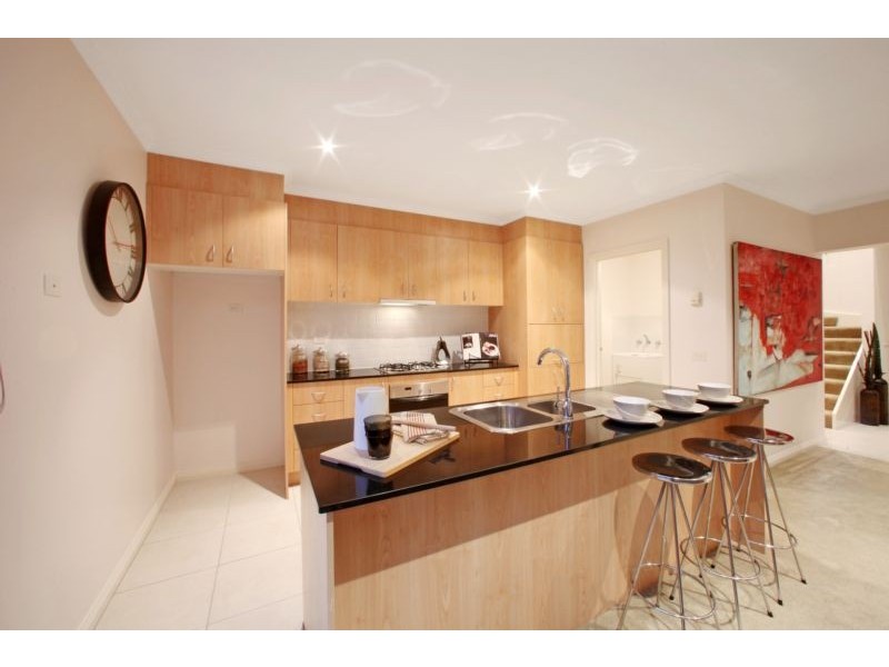 121 Sovereign Manors Crescent, Rowville VIC 3178