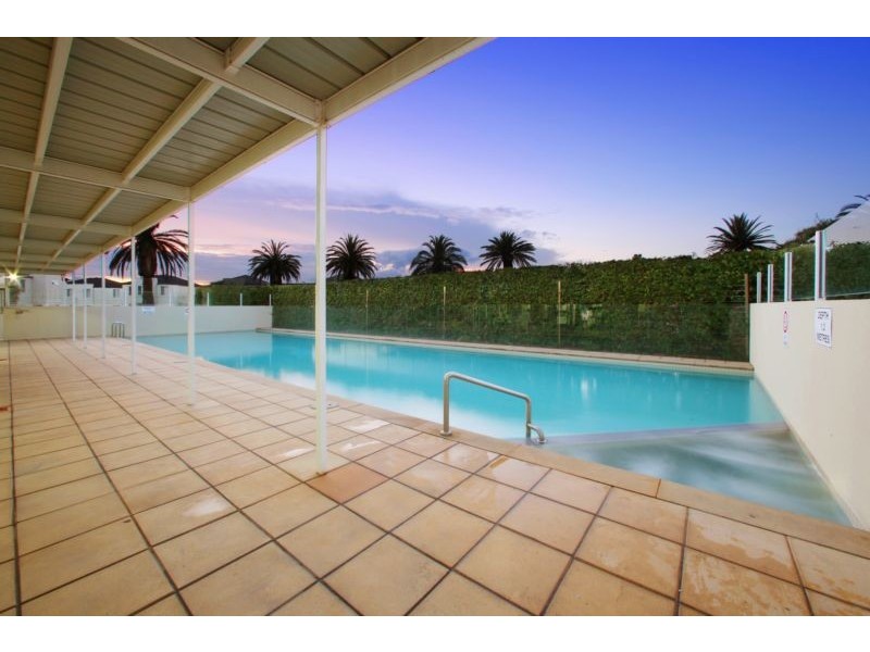 121 Sovereign Manors Crescent, Rowville VIC 3178