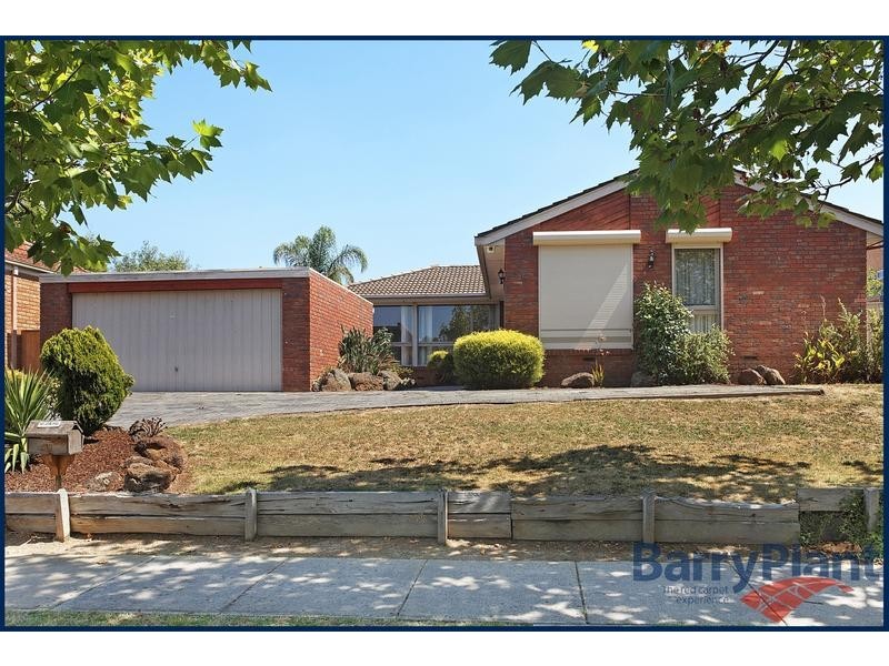 28 Superior Avenue, Rowville VIC 3178