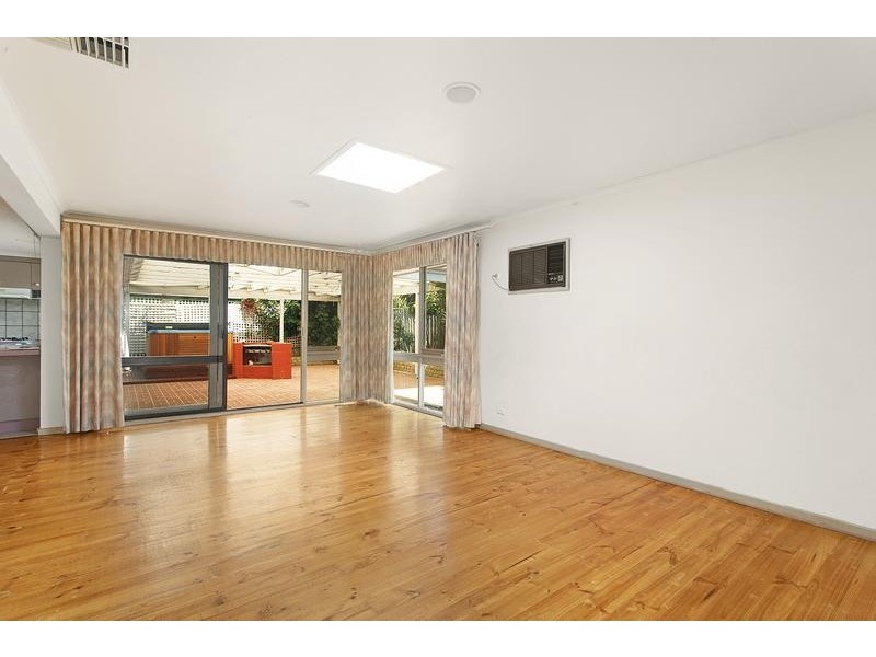 28 Superior Avenue, Rowville VIC 3178