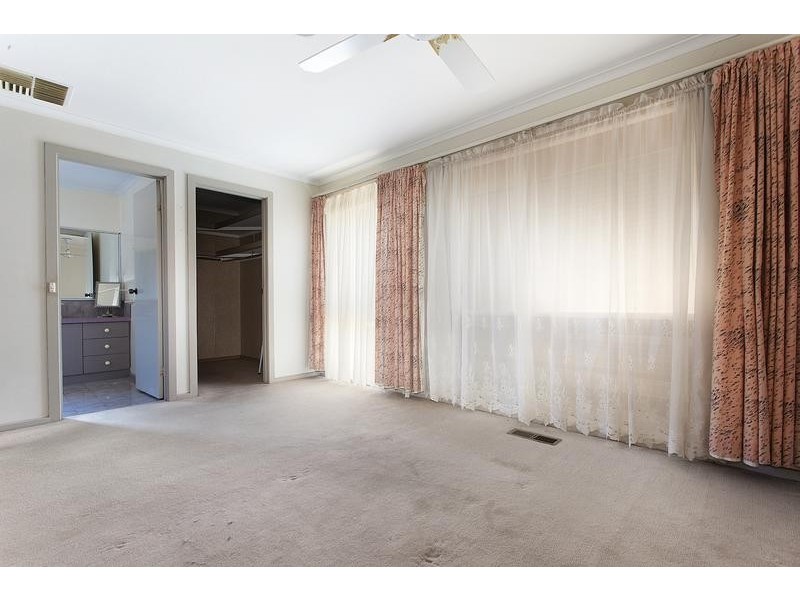 28 Superior Avenue, Rowville VIC 3178