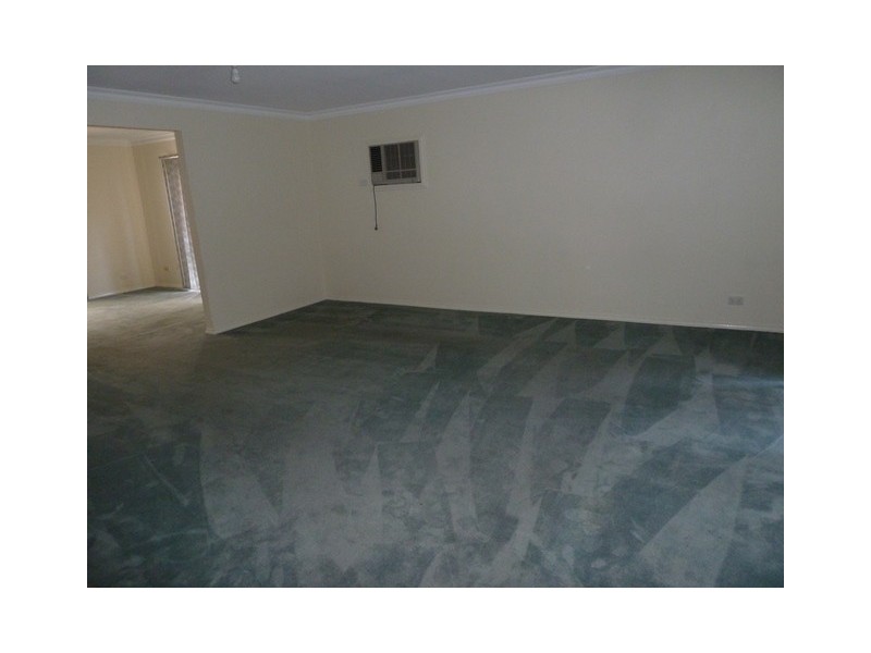 18 St Lawrance Way, Rowville VIC 3178