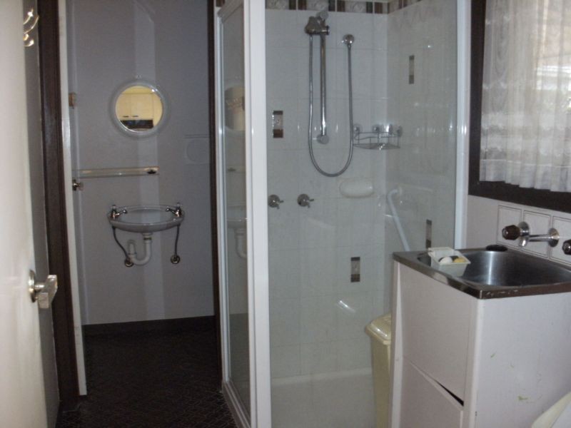 44 Erie Ave, Rowville VIC 3178