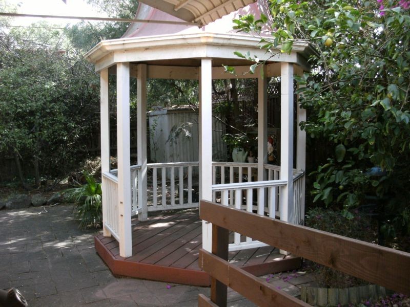 44 Erie Ave, Rowville VIC 3178