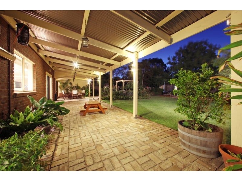 25 Pickworth Crescent, Rowville VIC 3178