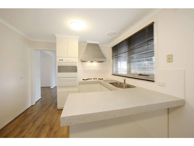 1/19 Lloyd Street, Knoxfield VIC 3180