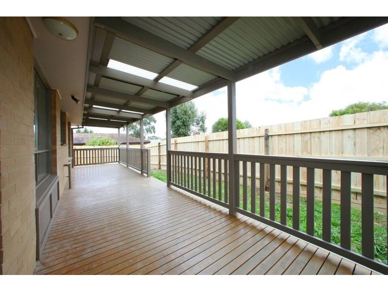 1/19 Lloyd Street, Knoxfield VIC 3180