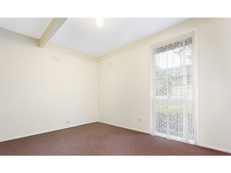 10 Nevana Street, Scoresby VIC 3179