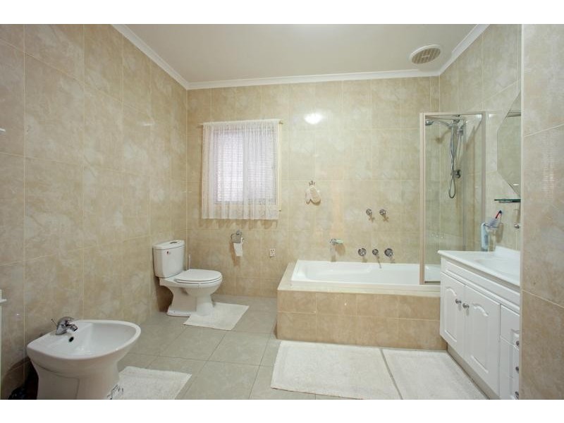 51 Golding Avenue, Rowville VIC 3178