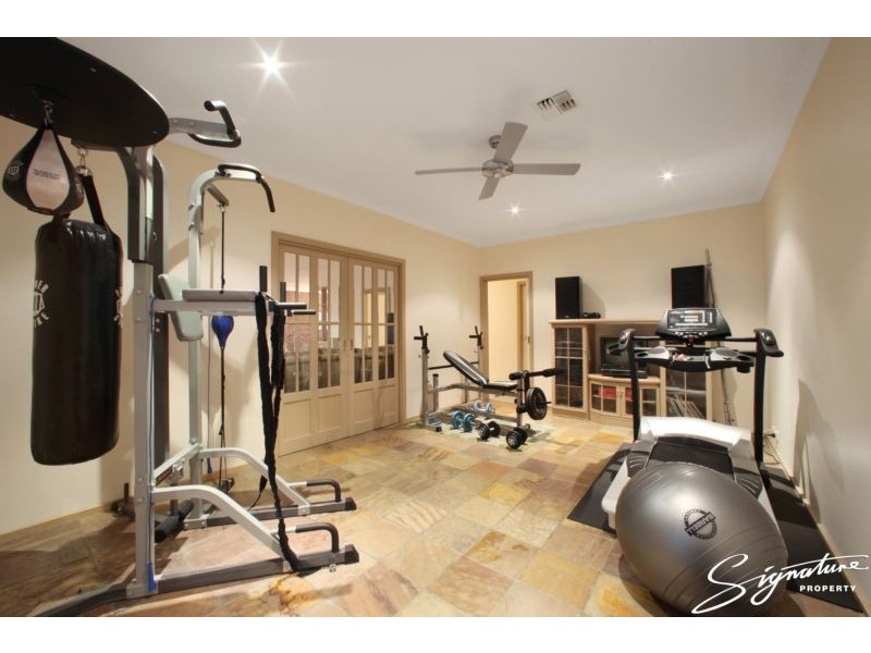 12 Palm Court, Lysterfield VIC 3156