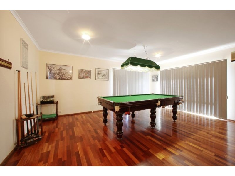 46 Mantung Crescent, Rowville VIC 3178