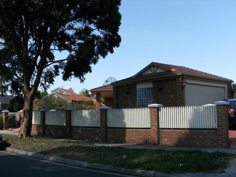 15 Trisha Drive, Rowville VIC 3178