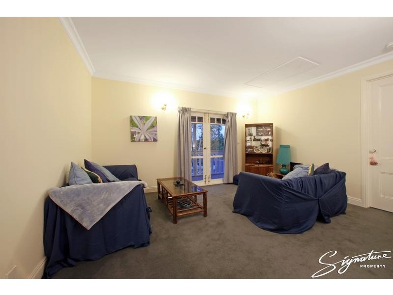24 Koolamara Boulevard, Ferntree Gully VIC 3156