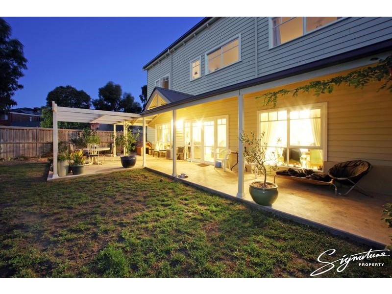 24 Koolamara Boulevard, Ferntree Gully VIC 3156