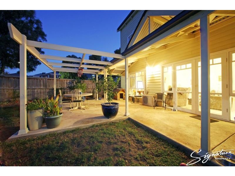 24 Koolamara Boulevard, Ferntree Gully VIC 3156