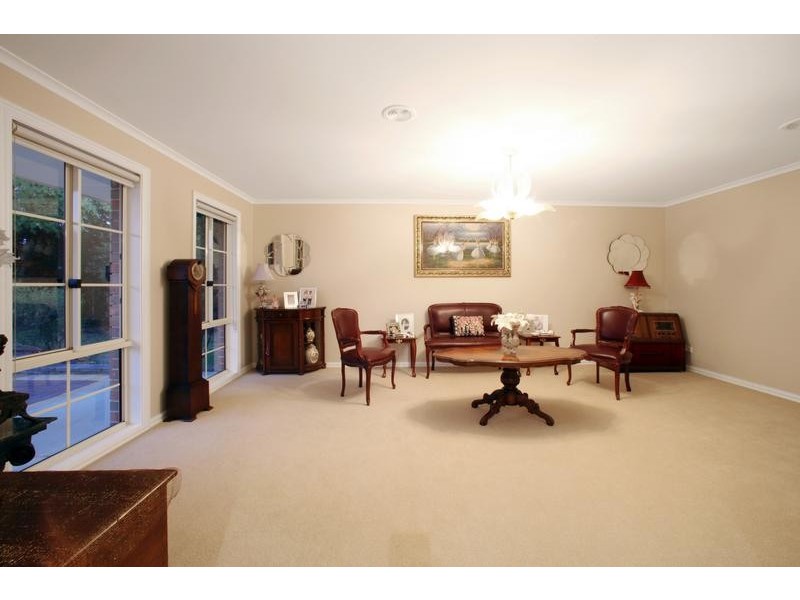 2 Don Eva Court, Rowville VIC 3178