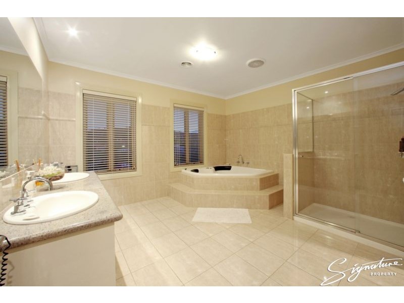 10 Hambleton Court, Lysterfield VIC 3156