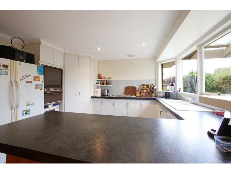 13 Bianca Court, Rowville VIC 3178