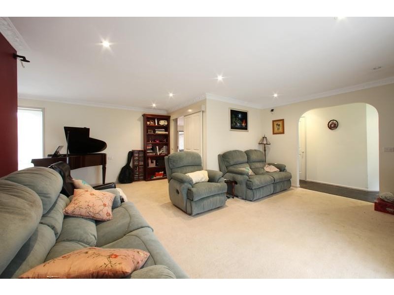 13 Bianca Court, Rowville VIC 3178