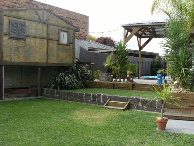 49 Frudal Crescent, Knoxfield VIC 3180