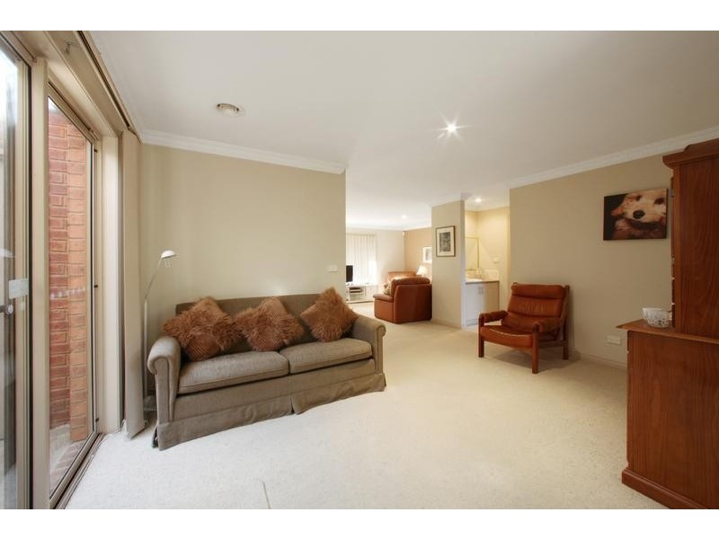 14 Elaine Place, Rowville VIC 3178