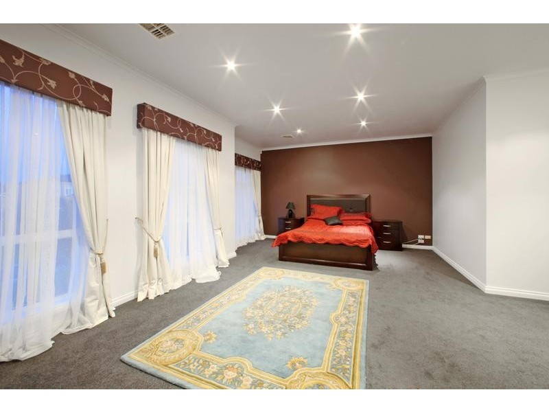 12 Bells Court, Wantirna South VIC 3152