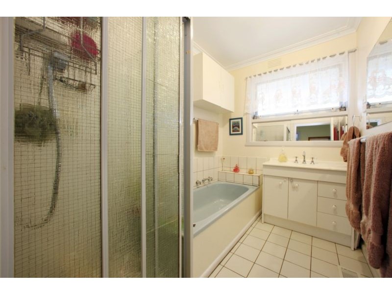 11 Nathan Street, Ferntree Gully VIC 3156