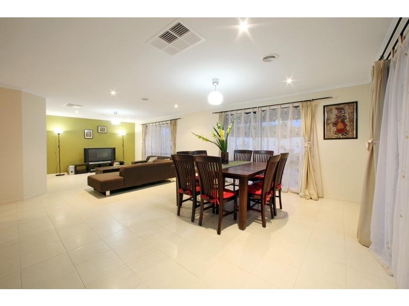 20 Banyalla Place, Rowville VIC 3178