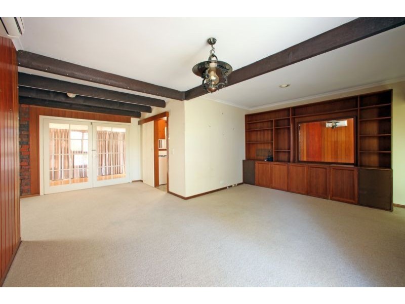 17 Gravenstein Crescent, The Basin VIC 3154