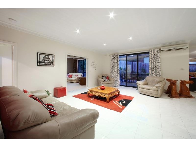 20 Allora Avenue, Ferntree Gully VIC 3156