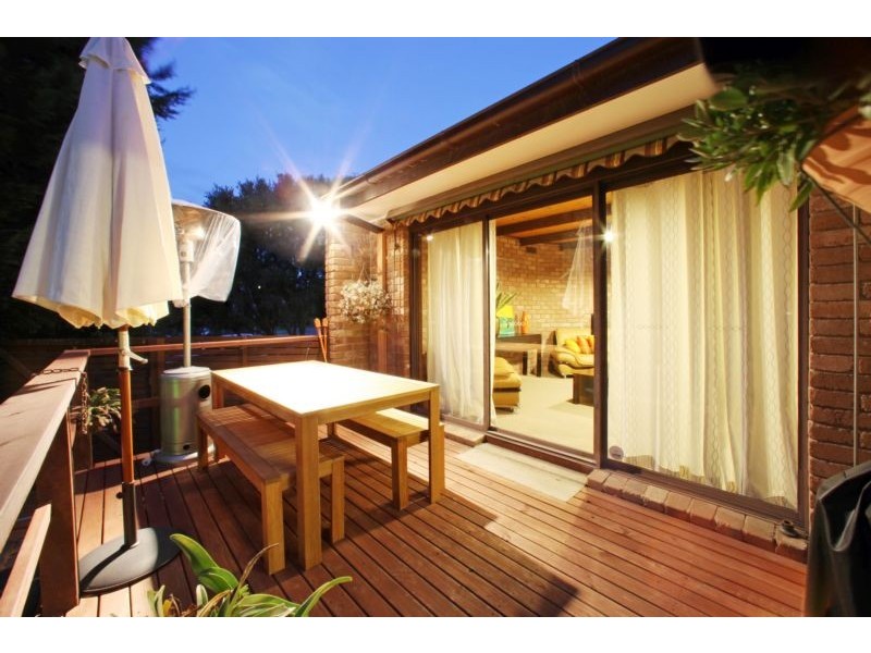 8 Hopkins Close, Rowville VIC 3178