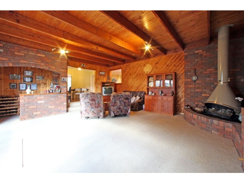 7 Village Court, Rowville VIC 3178