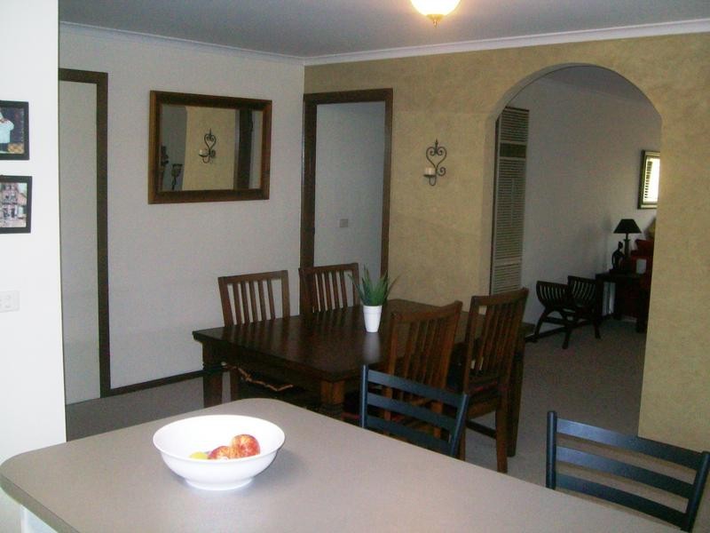 14 Mantung Cres, Rowville VIC 3178