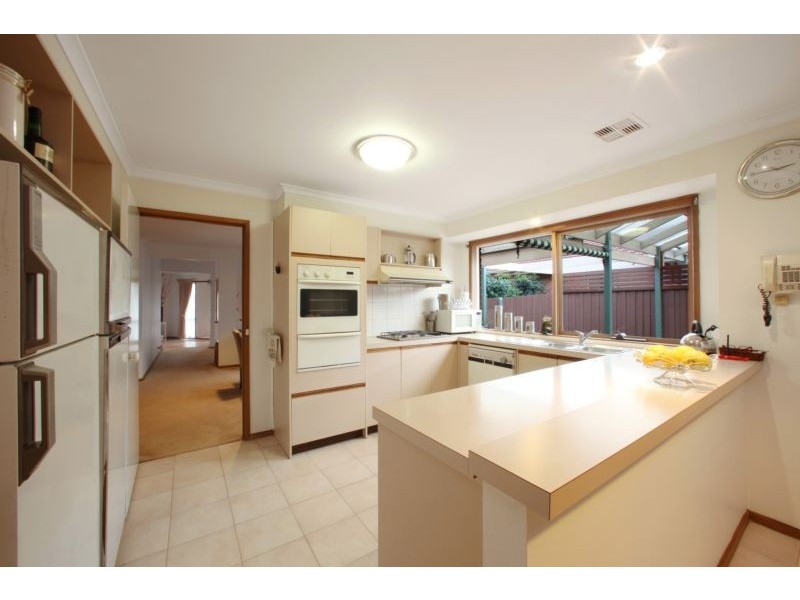 2 Rigby Mews, Rowville VIC 3178