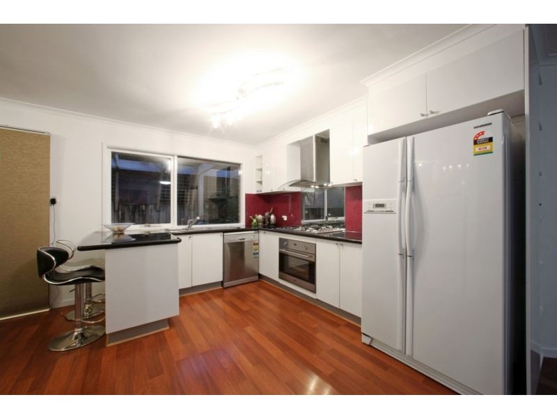 8 Shearer Drive, Rowville VIC 3178