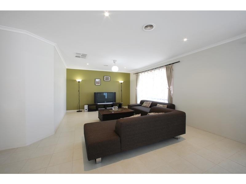 20 Banyalla Place, Rowville VIC 3178