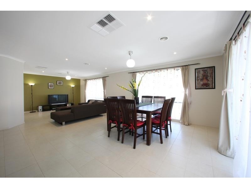 20 Banyalla Place, Rowville VIC 3178