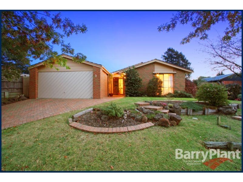 6 Crusoe Drive, Lysterfield VIC 3156