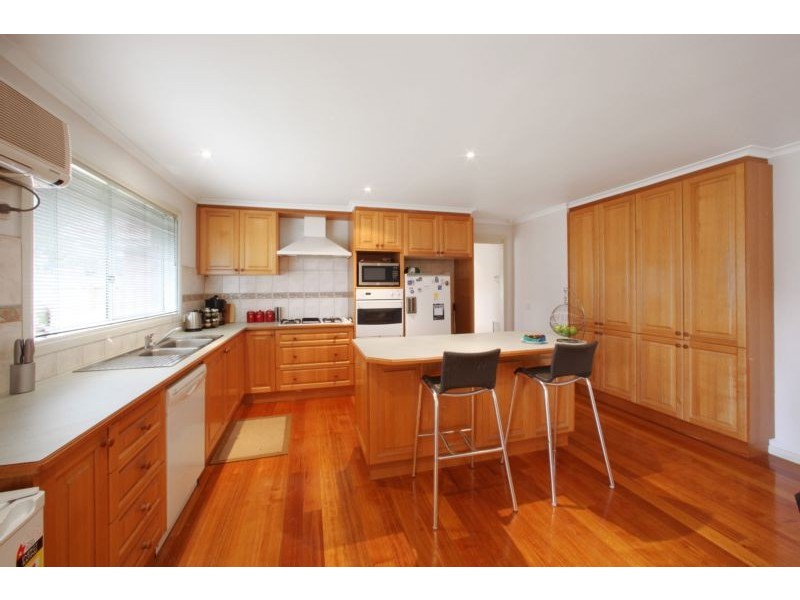 2 Catalpa Place, Lysterfield VIC 3156