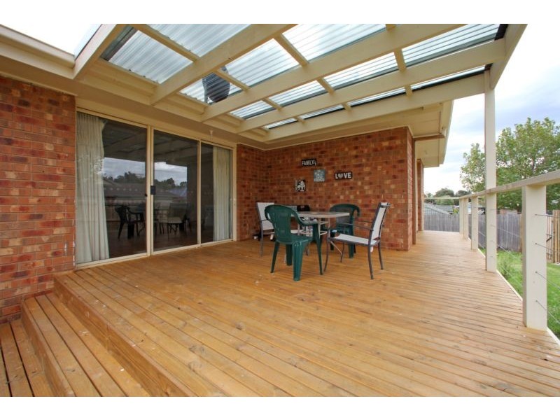 2 Catalpa Place, Lysterfield VIC 3156